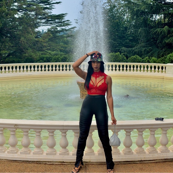 Red bustier top size small - Picture 5 of 9